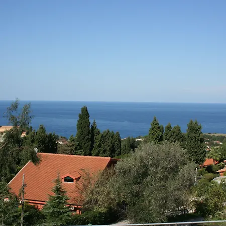 鲁拉利亚乡村民宿 乡村民宿 *